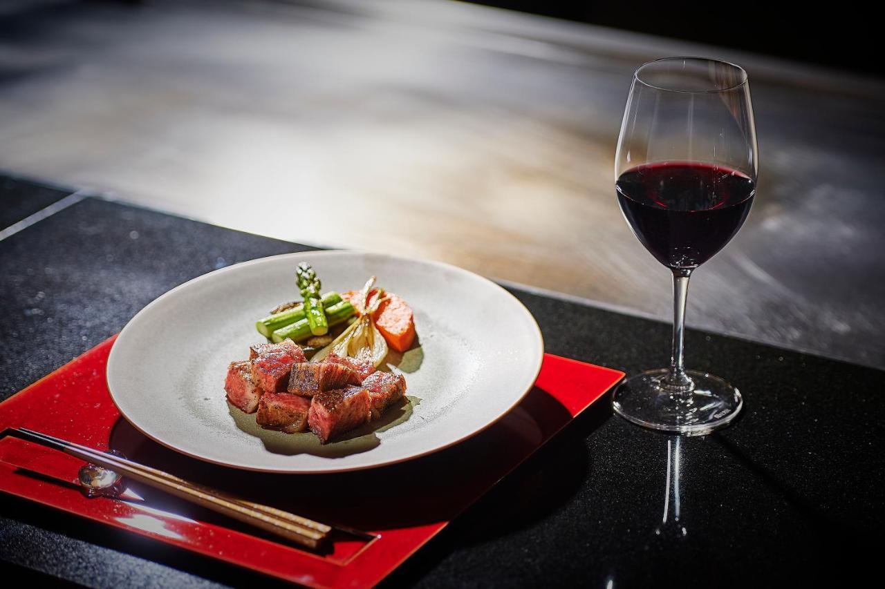 The Gate Hotel Tokyo By Hulic Dış mekan fotoğraf A wine glass